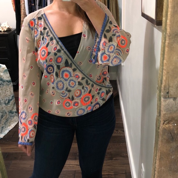 MOON Collection boho sheer floral bell sleeve top - Picture 1 of 5